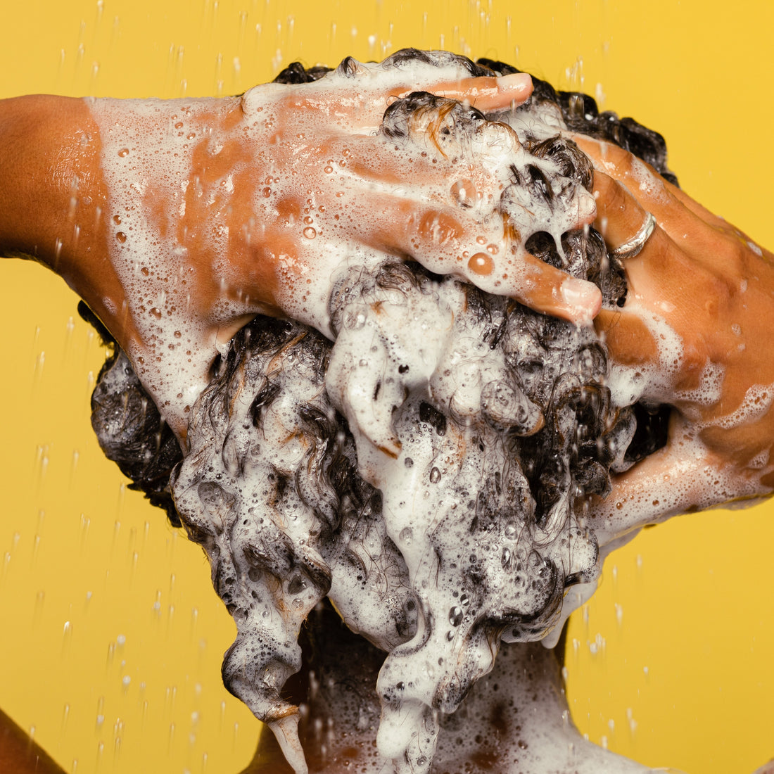 SAMPLE: Fairly traded Honey Shampoo