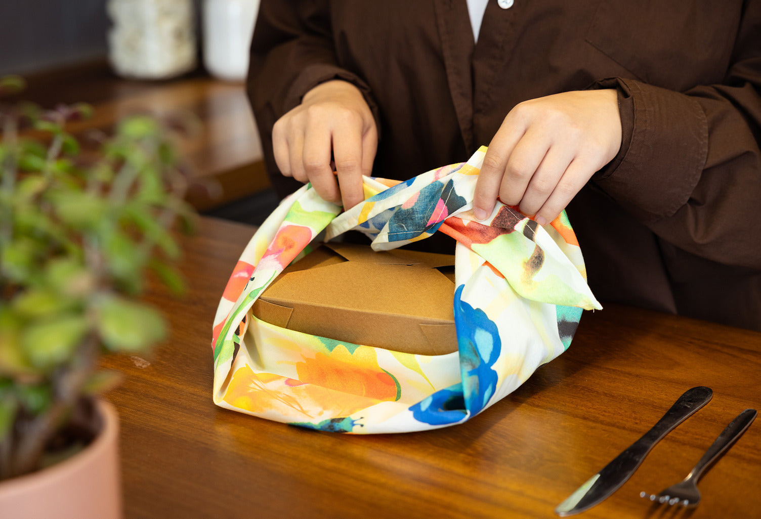 How to use Knot Wraps – Lush South Africa