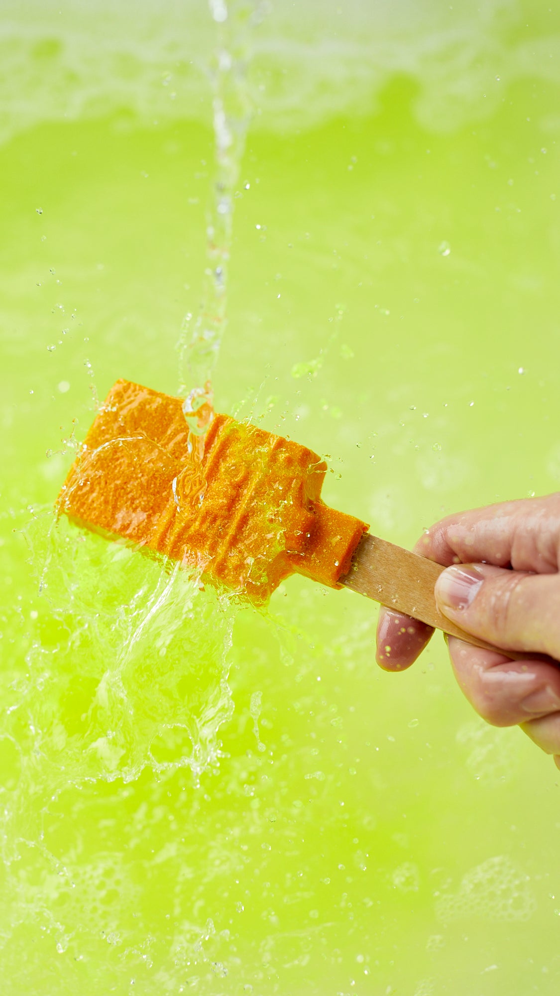 Lemon Bubble Brush