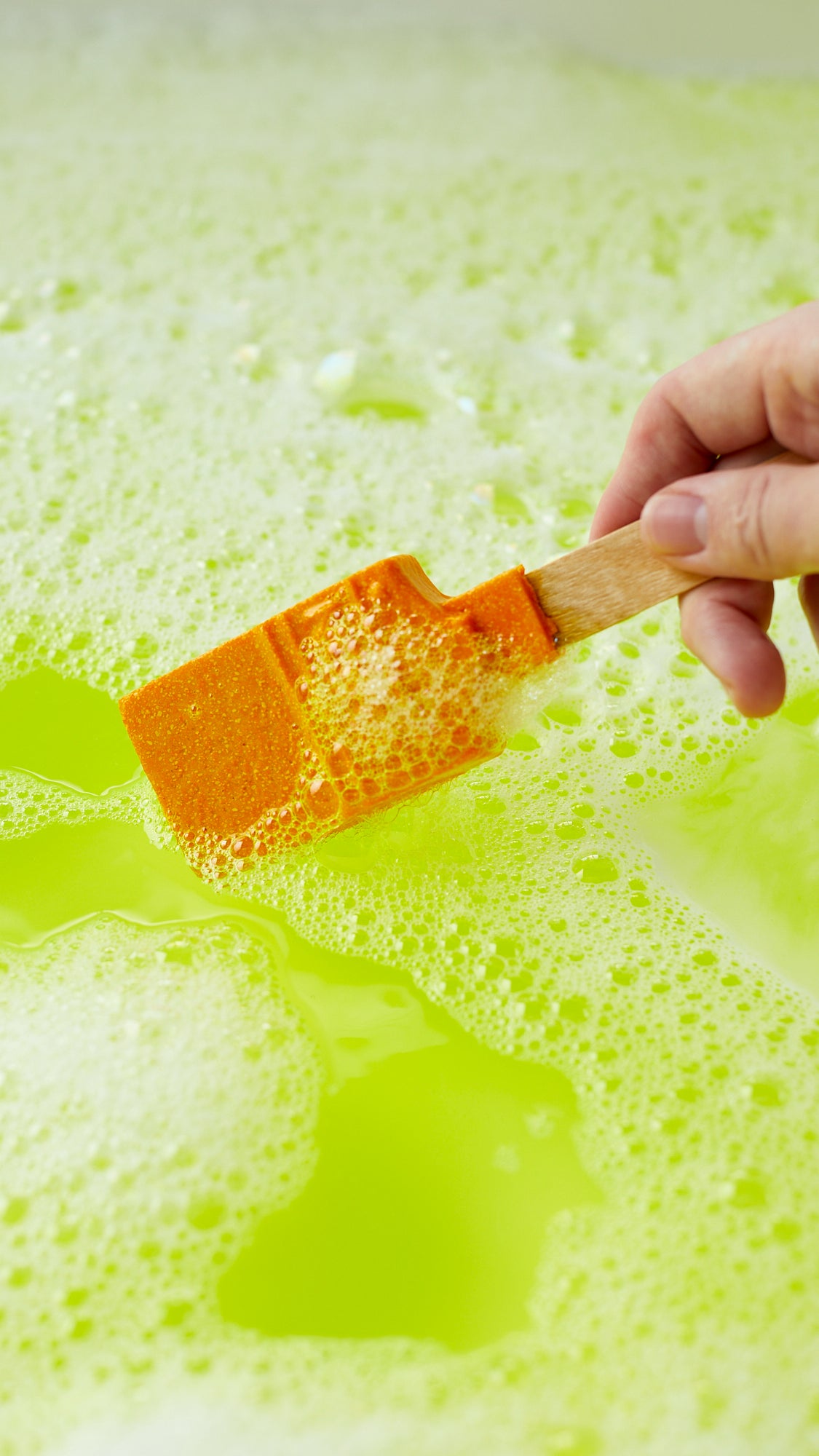 Lemon Bubble Brush