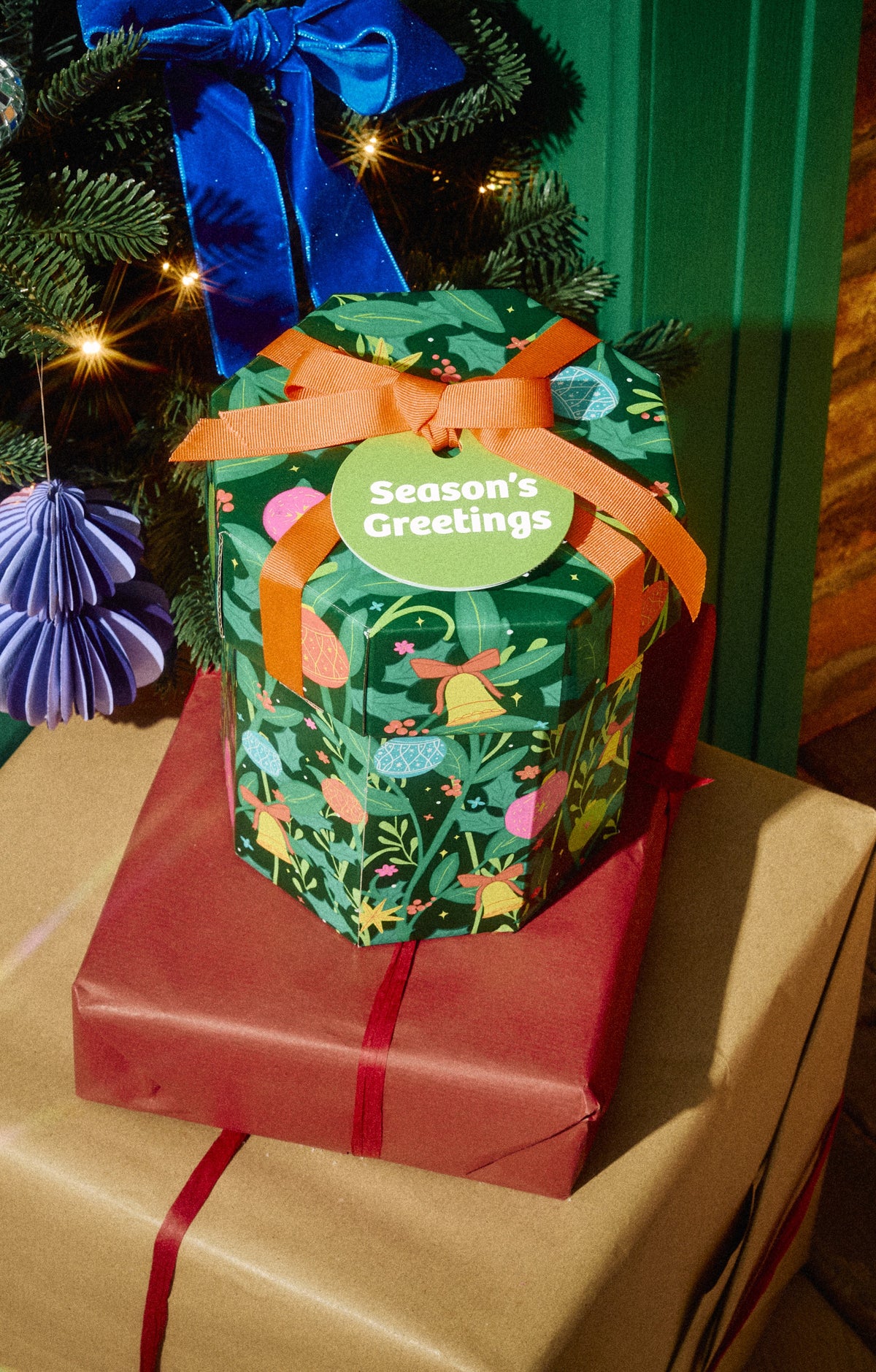 Green illustrated Season&
