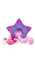 Super Star gift featuring six bath and bubble products, displayed in front of a 5-point star-shaped patterned gift box. 