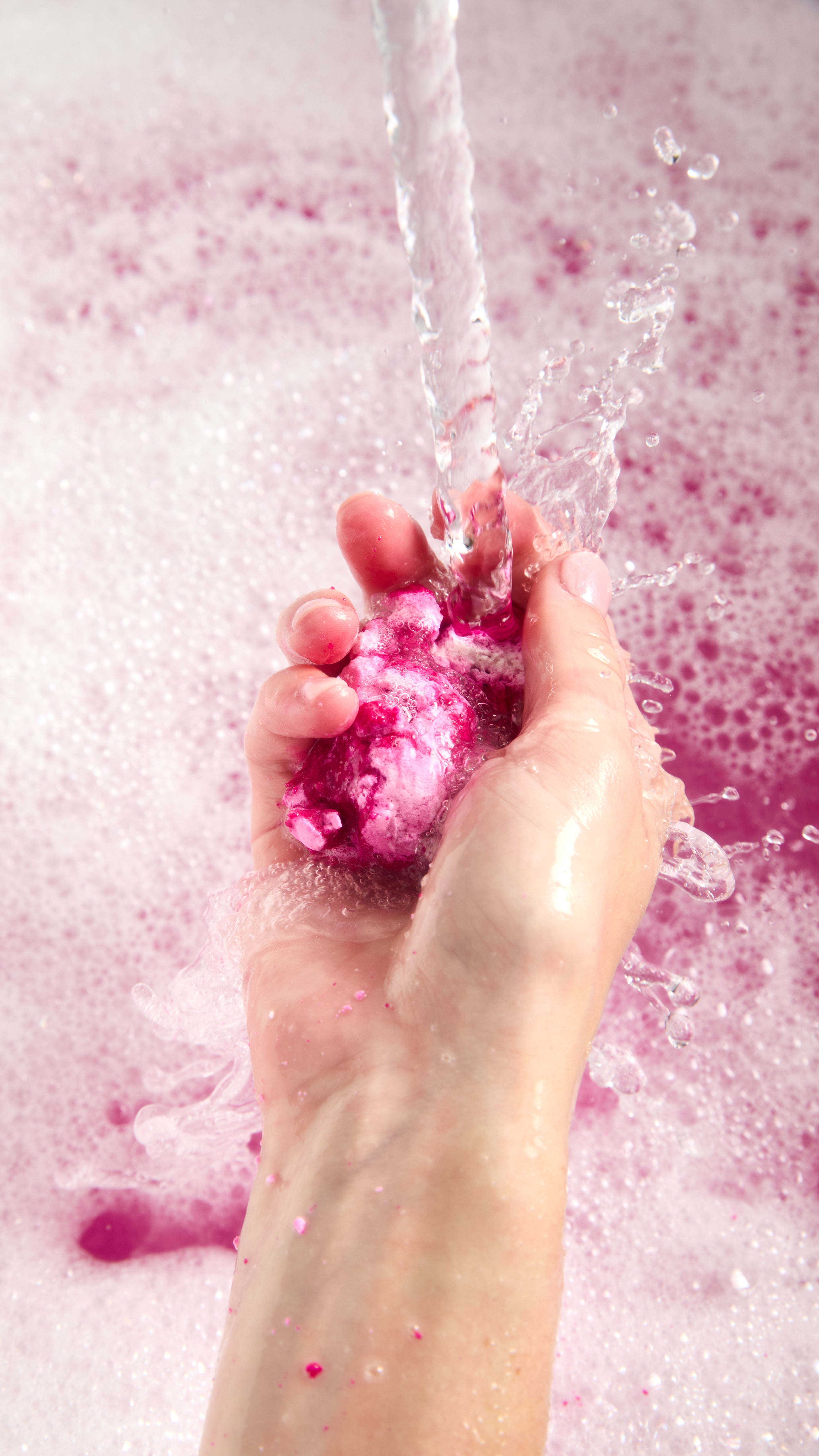The Comforter Bubble Bar – Lush South Africa